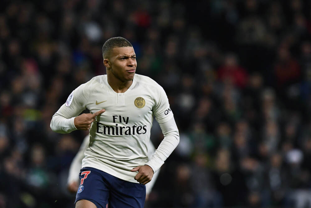 慢慢找状态！小莫布里复出替补出战25分钟 8中6拿14分9板3助